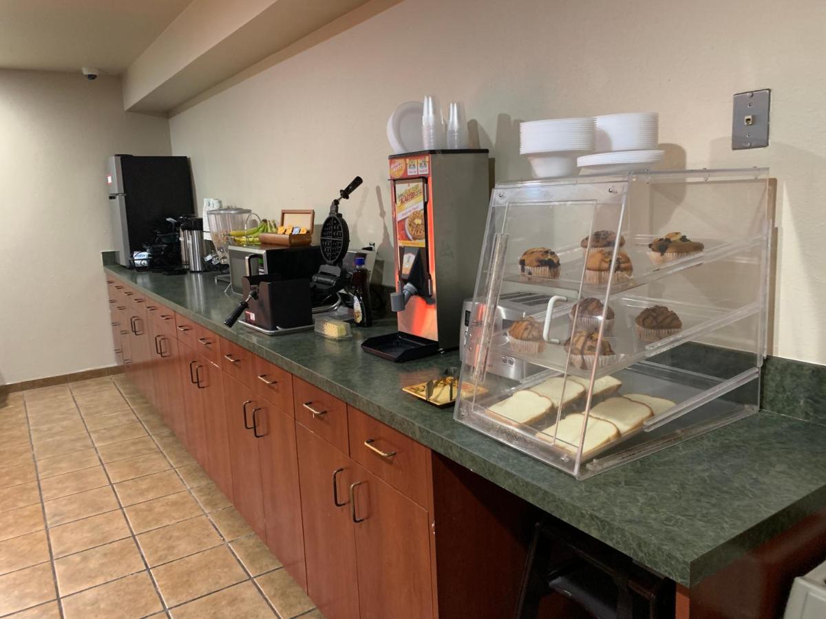 Econo Lodge Toppenish Екстер'єр фото